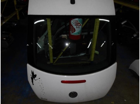 105353959-a1cc0ef1-f9ca-4682-917a-5c023fcc1636-Piece-Malle-Hayon-arriere-VOLKSWAGEN-7b9ba9c0e05a7c3e4a604b13ce7c3658761d4906634606b55ca96e3060e94593_m.JPG