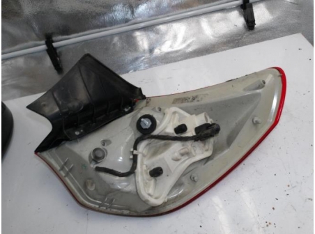 105418925-89cc300e-cfff-4ec2-ba54-09982362fcb6-Piece-Feu-arriere-principal-gauche-OPEL-b13ecd21b471031a1016d716f209bcdc9de5707c8a96f4fb6e10a0a1b79c9d80_m.JPG