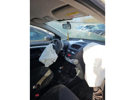 Vehicule-CITROEN-C1-1-PHASE-2-2013-f7c68e9a5a823bf14f78b4bfb075b08ec659ac28518fa3092d67d1da093a41bb_mtn.jpg