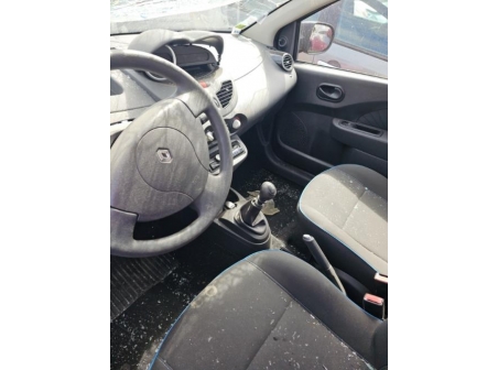 Vehicule-RENAULT-TWINGO%202%20PHASE%202-2013-3c5a922b46003a1752abd9713ecda57198895464a597b3e55af7f6d6222f3b39_m.jpg