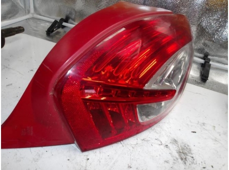 105484148-f93af740-1c50-4e6a-885e-59ba14aeb35a-Piece-Feu-arriere-principal-droit-PEUGEOT-8b16125e2a02d6c9a74760d70aadb507513e7f24f11b18bf9418404bcfdb8913_m.JPG