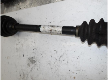 105484714-f0055472-25d6-42f1-a0d0-9a375fef8a27-Piece-Cardan-gauche-PEUGEOT-df86784b58e83fc9f52ae870bce75a1ae060c2b2c7aae42d18ff7bf9fbca6b18_m.JPG