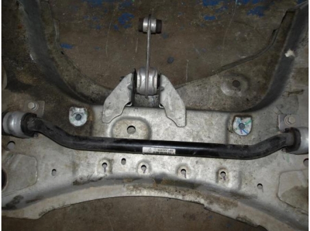 105516963-a9e2d0f7-1644-41ba-9076-bd83bd975373-Piece-Berceau-avant-RENAULT-6e3d2bbdd7d723e4e9efead6a6783f184f4d38608b3bd03d331f0932eb2a15d5_m.JPG
