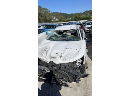 Vehicule-RENAULT-MEGANE-4-PHASE-1-BREAK-2018-e859511af8ab80acdf9f8d27455289083f887a26239d718483d1a281e083cb3e_mtn.jpg
