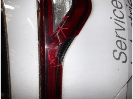 105533459-6cc67b33-6e58-4054-97cd-5a64fb1abcc3-Piece-Malle-Hayon-arriere-RENAULT-834a4f09d7c113090a7026a41cfcd1723463d6ca4011f21f74f364b102e7b8da_m.JPG