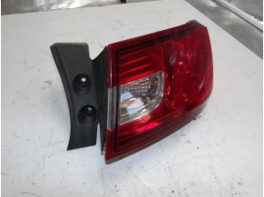 105538263-d1c3a6b2-102e-4a0b-a09f-f13da37551d6-Piece-Feu-arriere-principal-droit-RENAULT-9d537335881985d21fccb95d222b11886101d0edc6b78e0beb5aa0a5178f34bb_m.JPG
