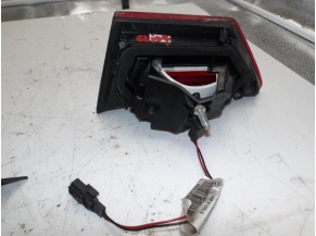 105538376-da16c54b-8d30-4c01-8107-c7a52dcaf9f3-Piece-105538376-Feu-arriere-secondaire-droit-265505796R-RENAULT-CLIO-4-PHASE-2-15-DCI-8V-TURBO-d17f7b5bc3912af30fb7223eabf6be41444b5da45fae674e3943cc406c474460_m.JPG 2