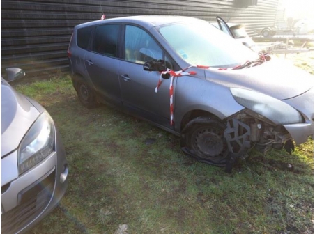 Vehicule-RENAULT-GRAND-SCENIC-3-PHASE-1-2010-f2060d2d1a5f6f4d0f53c6c7732282707e353f760fc43696b655d53255f99dca_mtn.jpg