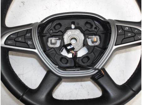 105572819-0f7fb7f4-66f7-49a5-9286-7d87ec09c5d7-Piece-Volant-DACIA-360e32cddf58d8b0205f3fb1149b1a7e743bda9cd92d9bf6664c8607f84d375a_m.JPG