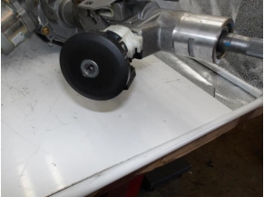 105573908-f448a315-6681-401c-9d0b-6474287b47ed-Piece-Colonne-de-direction-DACIA-717b51bcf111f49f38f4f7bdf2d78edc1c6d7e049b8fe7496e800c69dbca60cd_m.JPG 2