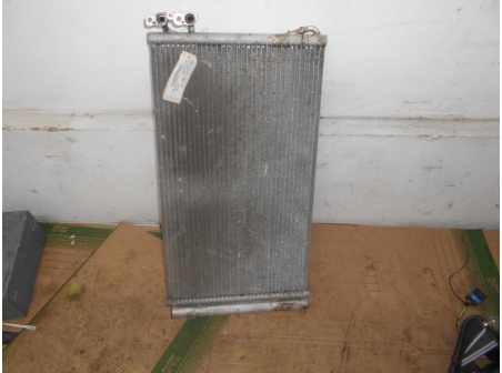 Piece-Radiateur-condenseur-de-clim-BMW-118d-4f0a2f6794297f276ae447173b38e5bff22ad0cc519a4234fea20d0beff7e8df.JPG