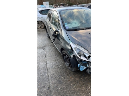 Vehicule-PEUGEOT-208%201%20PHASE%202-2017-10e2826dded1afe2d4a702fa3965b1016a6df3384a0e962f3c0843a949852743_m.jpg