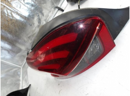 105576954-78f85608-d74d-4056-9eba-e598b56cb947-Piece-Feu-arriere-principal-gauche-PEUGEOT-c5355677242a81043145b90d77c14a0c69ddaebcf577325ce4d3610822e5e7af_m.JPG