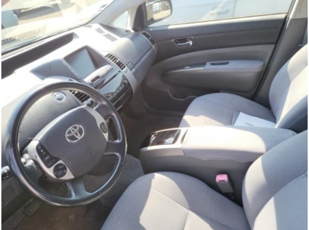 Vehicule-TOYOTA-PRIUS%202-2008-fe827b8e22409cbe40c4d9213075deedd14ad2582015689792f37be66048c421_m.jpg
