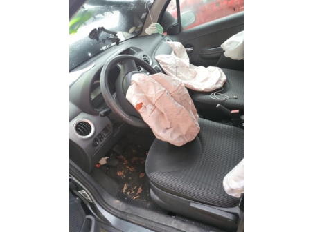Vehicule-CITROEN-C3%201%20PHASE%202-2006-752f00d6a0ad59b8dbec730157f5f074f65f17859a20e49e81c6eb3f65ded1c3_m.jpg
