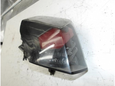 105646529-2a120388-a012-4ec8-976c-a34e642b16db-Piece-Feu-arriere-principal-droit-PEUGEOT-4d5754457a6cb38c3cb6ace3032fe819959051967e654b6ae191475915f8b33a_m.JPG