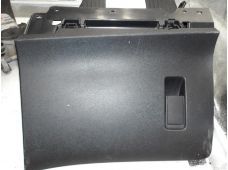 105646649-8b8cca17-c37c-4c1d-8357-c9d0896328a7-Piece-Boite-a-gants-PEUGEOT-37a8031d0eeafc118423a194f1e7ebcbf73d3d8a381a0d5f199e4f8e750521b3_m.JPG