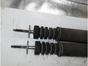 105656363-2a8011ee-e1b2-426f-8376-09ff28254317-Piece-Amortisseurs-arriere-DACIA-a1e4619fa0e2be45094590f8fc6abd10c780a690b1d219139b31c6ed28574a80_m.JPG 2