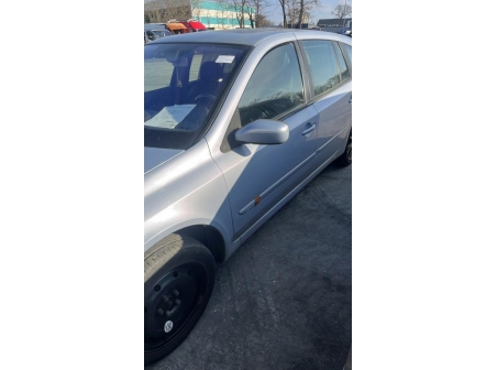 Vehicule-RENAULT-LAGUNA%202%20PHASE%201%20BREAK-2002-b3fb8906b0cc04a641e0e76f69136bc900cf90332a60c37710592fe0e8d9d38b_m.jpg