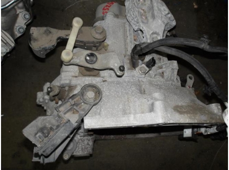 105713770-373808e7-c7db-41ce-a856-2c9f06e52372-Piece-Boite-de-vitesses-PEUGEOT-208-1-PHASE-2-12-VTI-12V-a3a719b6d3b7bd352b90d09a380d10ba61c1821d68ff4c0518d39c910bde6d28_m.JPG
