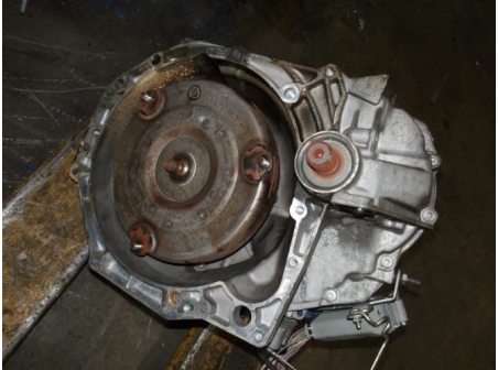 105731190-4321719e-38ff-4194-b6a9-3acb60c0ed54-Piece-Boite-de-vitesses-PEUGEOT-308-1-PHASE-1-16i-16V-6c6753dfd4ce05b21bb798e8f637ee9dbd849643869235970cc7755bb7382e62_m.JPG