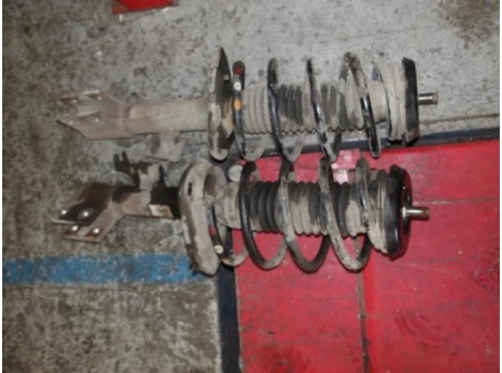 105731378-6f0afeec-52bb-415e-bd0e-5b04adf80ded-Piece-Amortisseurs-avant-PEUGEOT-ae7767f09513fbbb91f67abdb8c4b08176f3dff321d2f18ca40f218ec12fa60e_m.JPG