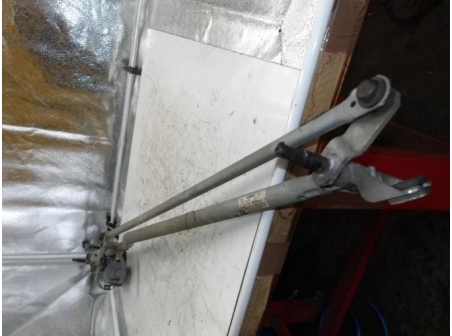 105731491-aea2ad36-72ab-4da5-a3d4-2eeffd649d26-Piece-Moteur-essuie-glace-avant-PEUGEOT-7a668c6529eefb831c7442b245aab5f8a625d542277fc9623e23f0941917c192_m.JPG