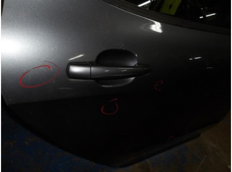 105735976-742f7b6f-b7e3-4b54-b3a2-f71e4803c849-Piece-Porte-arriere-droit-PEUGEOT-c5cb302b966a84fab63cea5d9a0f0b434d6c9bffd15e629c5d954e7e9a64f56b_m.JPG