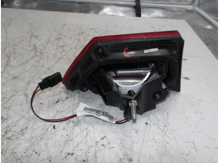 105779220-f6cf129c-b552-4069-b19b-a8420abb0a3d-Piece-Feu-arriere-secondaire-gauche-RENAULT-18d4699257b91bd5e7b9cbb5f3e0b6bb342affc32dc759153861773c4ea576aa_m.JPG