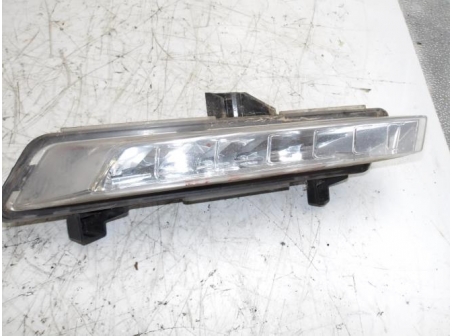 105779502-8deb896f-b968-4fd6-aec0-9068fd307034-Piece-105779502-Feu-diurne-avant-gauche-RENAULT-CLIO-4-PHASE-2-15-DCI-8V-TURBO-b3ca86e51ba82f842c57eabaddb7422c89b89d4e7e2a0dd78a6e6af21fe2c4f7_m.JPG