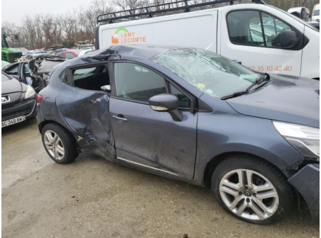 Vehicule-RENAULT-CLIO%204%20PHASE%202-2017-85df3e9586223536ae03c8577aa29cd234ba7ab3d03e5fd4ae9207e9d309d166_m.jpg