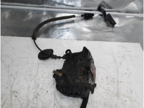 105781561-307fd9d2-0699-4786-886c-5cb5e7d7c29a-Piece-Actionneur-serrure-porte-arriere-gauche-RENAULT-69e84b2a7e80f907026a640200ed186746ac9d97cc476729ed4b8550da9c40e4_m.JPG 2