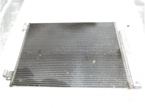 105791048-b980cb21-3c72-444e-b83e-f852aef86842-Piece-Radiateur-clim-RENAULT-CLIO-4-PHASE-2-15-DCI-8V-TURBO-f35bd2af84124e5331d0c4c4005fd457dc3277b69e296b0dcd695ea16c16c4d4_m.JPG
