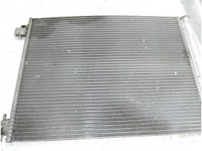105791048-b980cb21-3c72-444e-b83e-f852aef86842-Piece-Radiateur-clim-RENAULT-CLIO-4-PHASE-2-15-DCI-8V-TURBO-f35bd2af84124e5331d0c4c4005fd457dc3277b69e296b0dcd695ea16c16c4d4_m.JPG 2