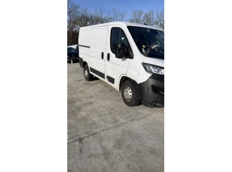 Vehicule-PEUGEOT-BOXER-3-PHASE-2-2021-7c53aba69ec9ac1295715af3a69321920ae853c345f2403c5ed746b16a78fea4_mtn.jpg