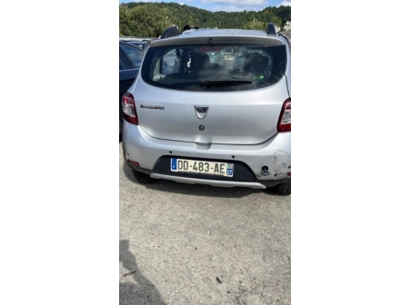 Vehicule-DACIA-SANDERO%202%20PHASE%201-2014-d6f1280946395803156c53203e0da0a1678dd2ba763289490a8b06d0fca0a34d_m.jpg