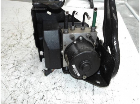 105867194-27655452-ab91-48b1-8cb0-3e27f22e5d71-Piece-Bloc-ABS-CITROEN-3f0e17a3485f72162c66062646931eeec3069ac398177f7b837bf021f30ca66f_m.JPG