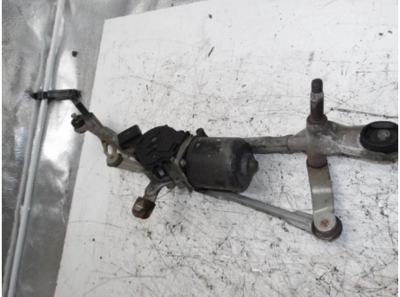 105867790-e21dd986-d6ea-457d-9356-882031ae1c4e-Piece-Moteur-essuie-glace-avant-CITROEN-ca50662d58bbe58bed97469f9ac85c1206331597a22f936ebb861272e9666a86_m.JPG