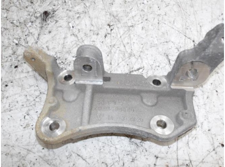 105872062-a550c979-57c6-4508-81a2-d4b77374229a-Piece-Support-moteur-PEUGEOT-d4a73595200d8b82237a6a44d68adfa1e9549ba63207a6f0fdf64efe6a6256e3_m.JPG