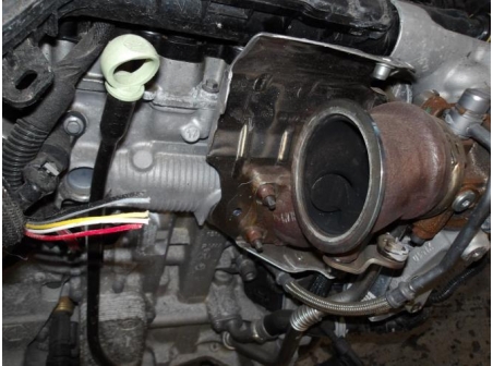 105873104-9cf89852-710a-4fec-935a-9e92bb3470d8-Piece-Moteur-PEUGEOT-2008-2-12-PURETECH-12V-TURBO-2226e106a8ba7dd4cd843b6631a1be82feb08ddb77cb0d11143e5d66a426431a_m.JPG