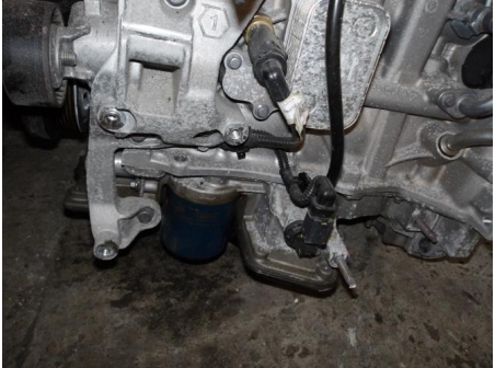 105873104-ca87c6f2-61de-4b09-b382-709c25404a5f-Piece-Moteur-PEUGEOT-2008-2-12-PURETECH-12V-TURBO-99c9fe666ee16eb50c9e7574cd32b505cb937826774159067dcb6e0380edbb00_m.JPG