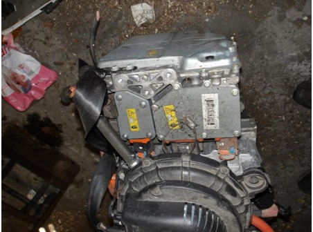 105873121-366df4fc-e46d-43d3-ae9f-60e3fa26eed1-Piece-Moteur-RENAULT-ZOE-1-ZE-ELECTRIQUE-d39ea6273a34a2f3579303e6e1e64a2aca402f3826b66c6c09a358d3e83fc0ec_m.JPG