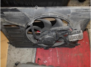 105879782-28ef03de-6799-4b4f-a275-0e742fd24bf5-Piece-Moto-ventilateur-radiateur-FORD-49a21a0536b10fc49f72946795bf1144206338d5250aa9d91a605d36b8429724_m.JPG 2