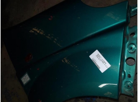 105885736-273796f9-716c-46ec-b78e-1b221458e0eb-Piece-105885736-Aile-avant-droit-RENAULT-TRAFIC-2-PHASE-2-20-DCI-16V-TURBO-569d3e42b23a24e1b553b8fb2f0360110eb13187a56a7cec8e3602c4d3ad0969_m.JPG