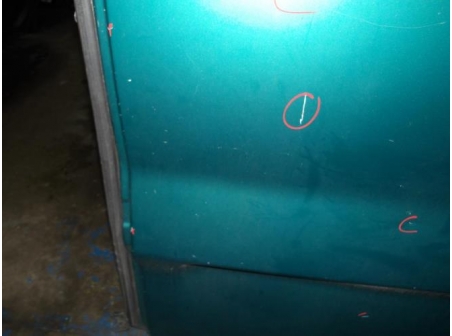 105885773-f99ac2a5-89f1-493a-9891-0cce4929fe9f-Piece-105885773-Porte-arriere-droit-RENAULT-TRAFIC-2-PHASE-2-20-DCI-16V-TURBO-d1cfe7df6792a6d93bb97d259e2cf8ce0a653a59ee12c1a139475c75b89b0ace_m.JPG