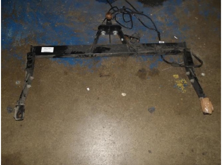 105885898-e2ad5b1a-5983-4cc2-b1b5-f54ee480a214-Piece-105885898-Attelage-RENAULT-TRAFIC-2-PHASE-2-20-DCI-16V-TURBO-ced74dc71250a05f3f60116e5c24e5a4ff2249b97e834ba41c324995bad0cfce_m.JPG