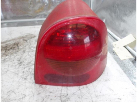 105932936-727200eb-96ba-4a0c-ad21-75f572c29317-Piece-Feu-arriere-principal-droit-RENAULT-TWINGO-1-PHASE-3-12i-16V-506db09656272d481f2ac07409e97604a77ab0b960f2cc046e7c35f70be136c4_m.JPG