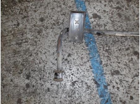105964175-e8879472-7d9b-4c7a-962d-210e49b1dd56-Piece-Barre-stabilisatrice-VOLKSWAGEN-df6b9b192776fa027f4981b221ac4379089dd3e48f8c37114bfe20a6d7493c25_m.JPG