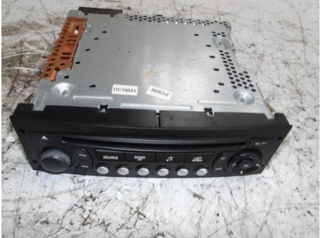 106043619-1e9a2787-ebb9-43bb-a60a-d2a3a8900cbc-Piece-106043619-Autoradio-dorigine-PEUGEOT-207-1-Ethanol-9cf844f792a1e66b0ff4b05b49a625f574ce8849012baf9f23948b7d7ca0c61b_m.JPG