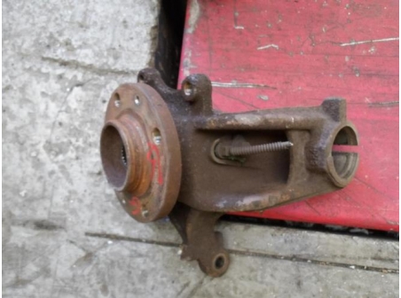 106044205-6b1ae381-8a77-400c-ad41-c97b3c5b9573-Piece-Moyeu-avant-gauche-PEUGEOT-211f887a00934af5541b185066d96382a8b1218be260ba38fa702eb877b74b44_m.JPG